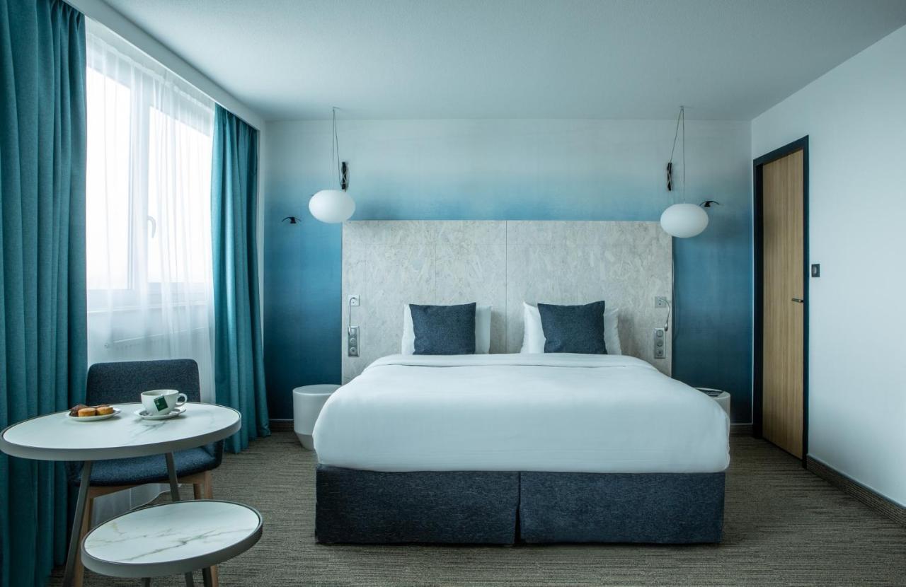 Hotel Mercure Le Port 4*